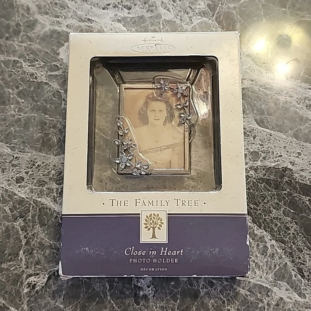 Hallmark Keepsake Close In Heart Photo Holder Ornament Glass Metal Blue Gems